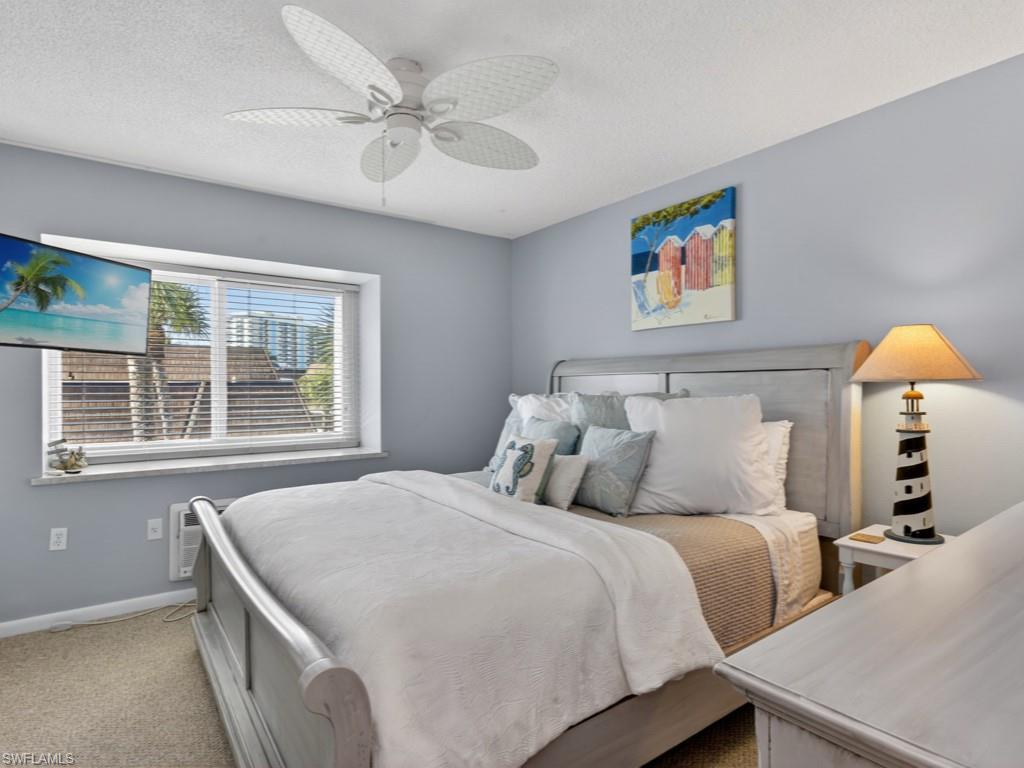 ISLAND MANOR APTS - Residential