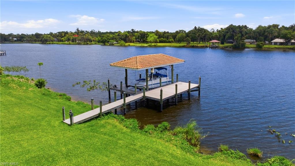 CALOOSA SHORES - Residential