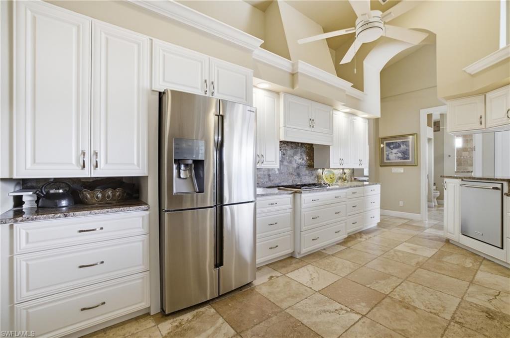CALOOSA SHORES - Residential