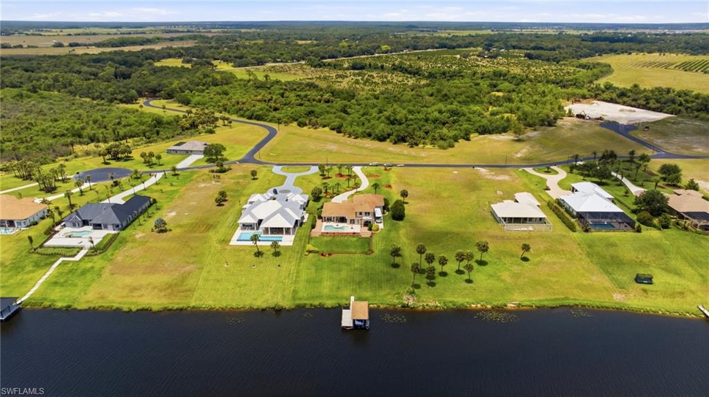 CALOOSA SHORES - Residential
