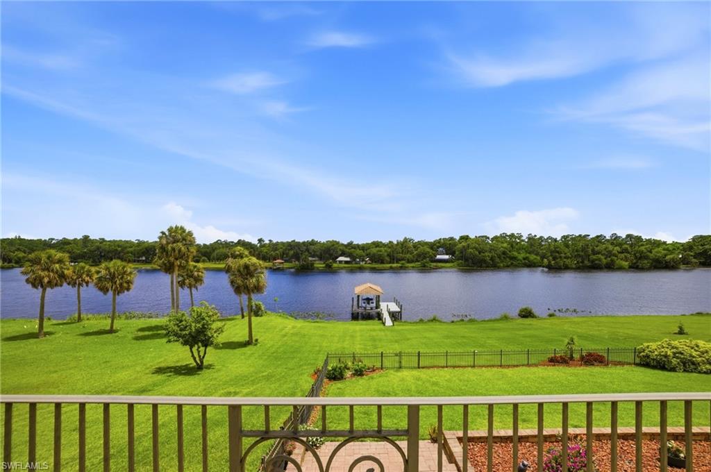 CALOOSA SHORES - Residential