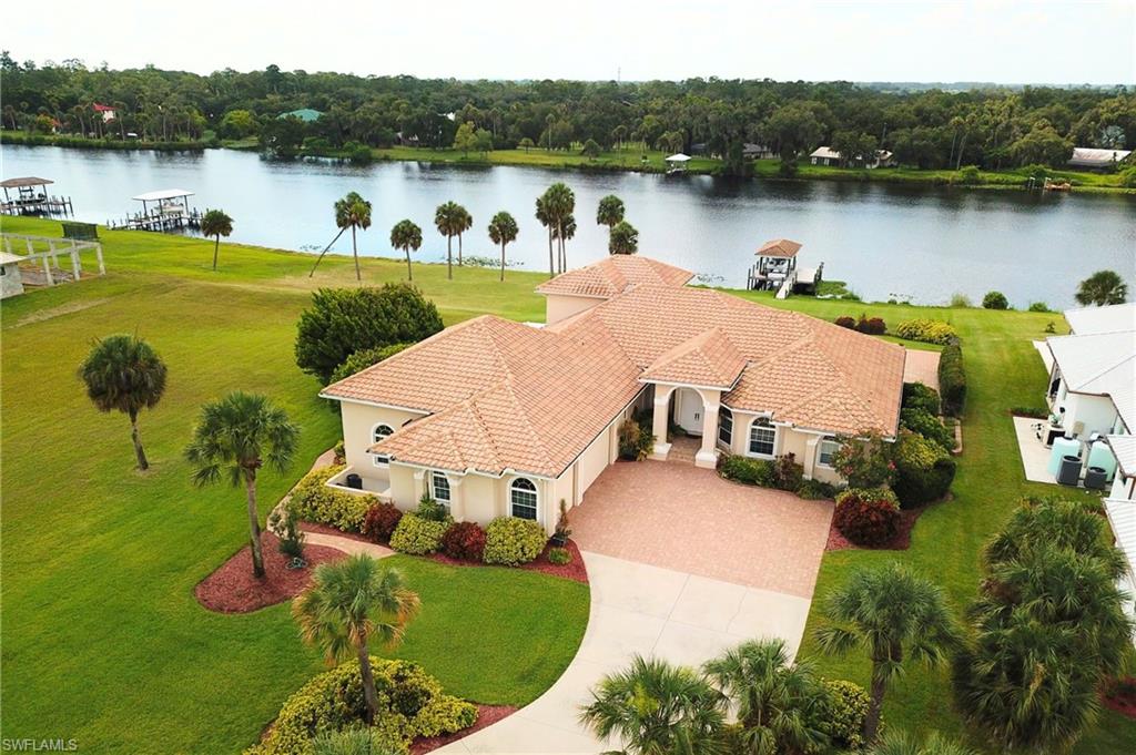 CALOOSA SHORES - Residential