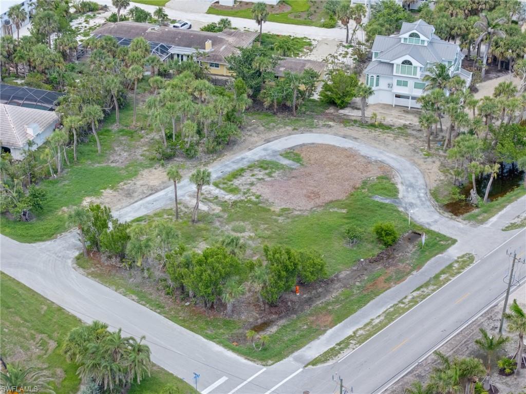 PALM LAKE - Land