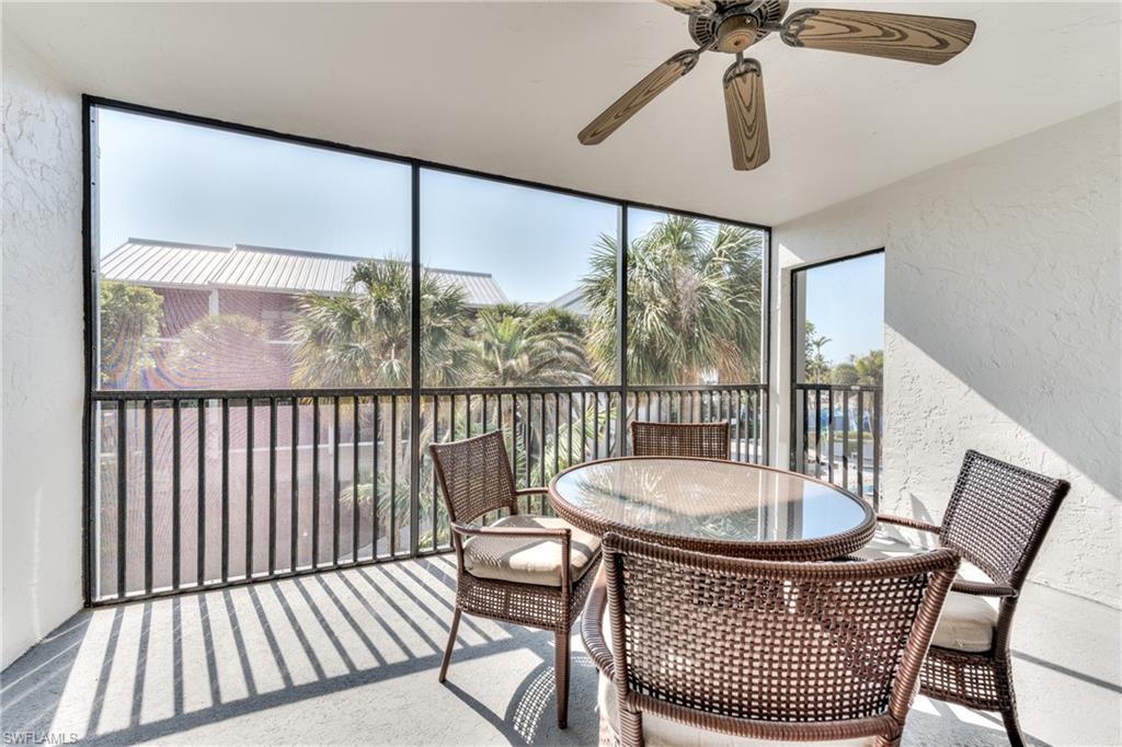 TENNIS VILLAS - Residential