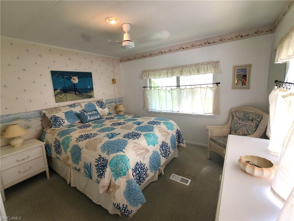 LAZY DAYS MOBILE VILLAGE - Residential