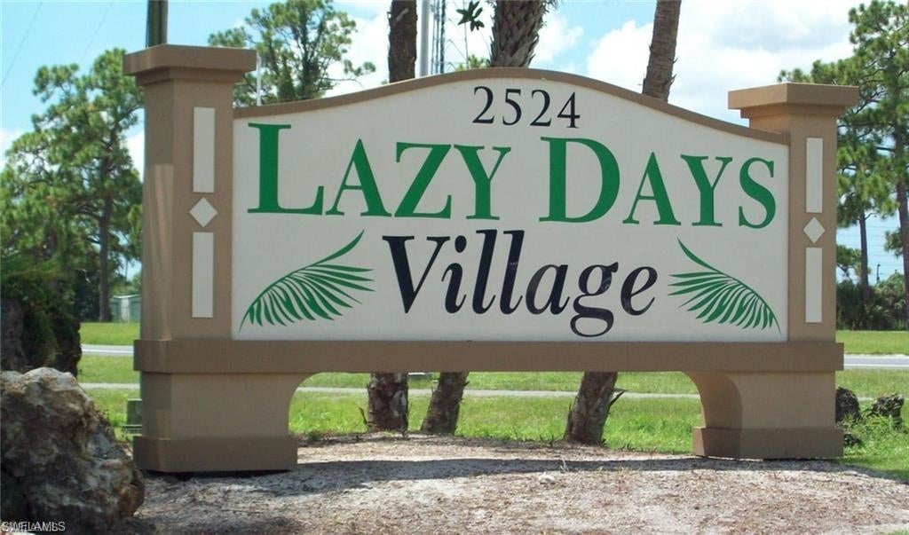 LAZY DAYS MOBILE VILLAGE - Residential