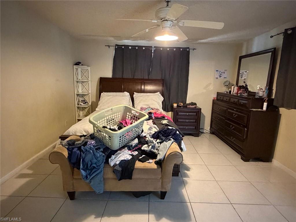 NAPLES MANOR - Residential Income