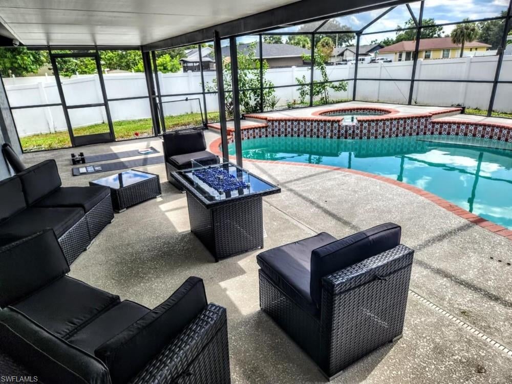 PEPPERTREE POINTE - Residential