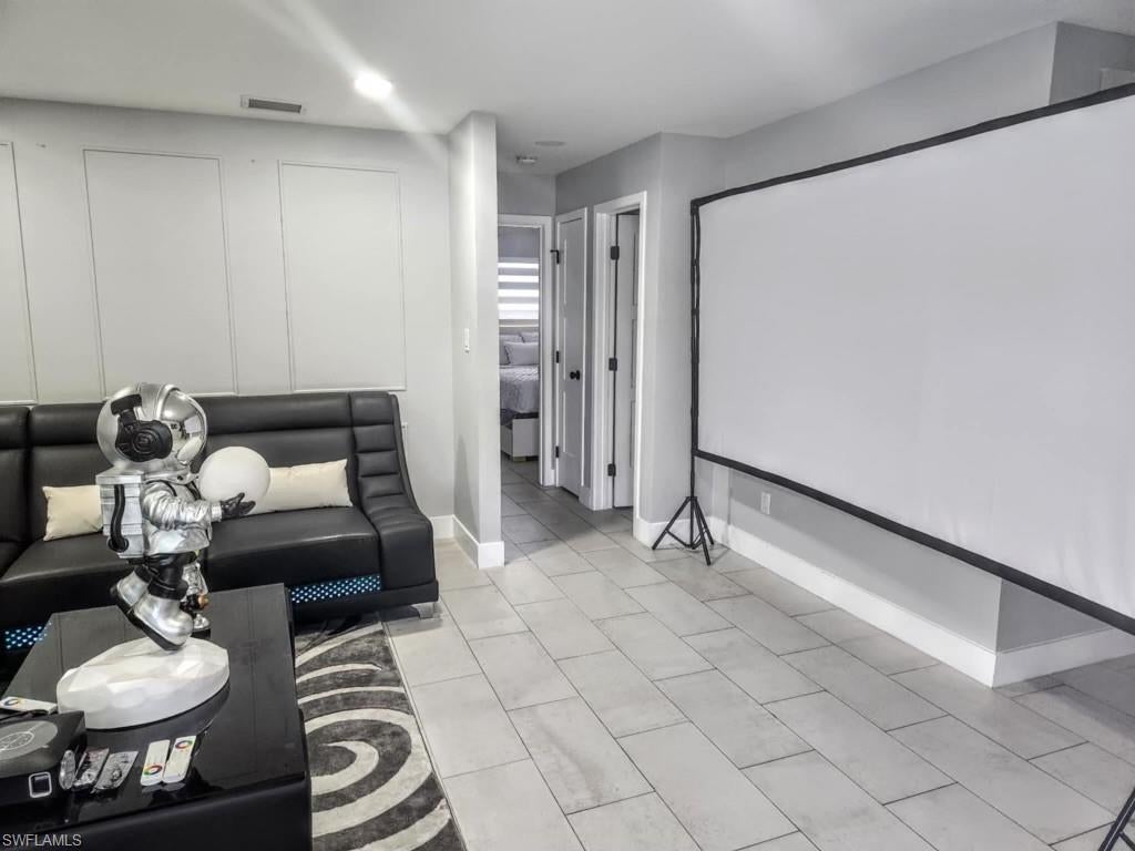 PEPPERTREE POINTE - Residential