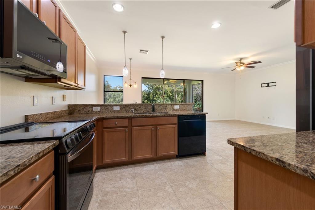 SUMMIT PLACE - Residential