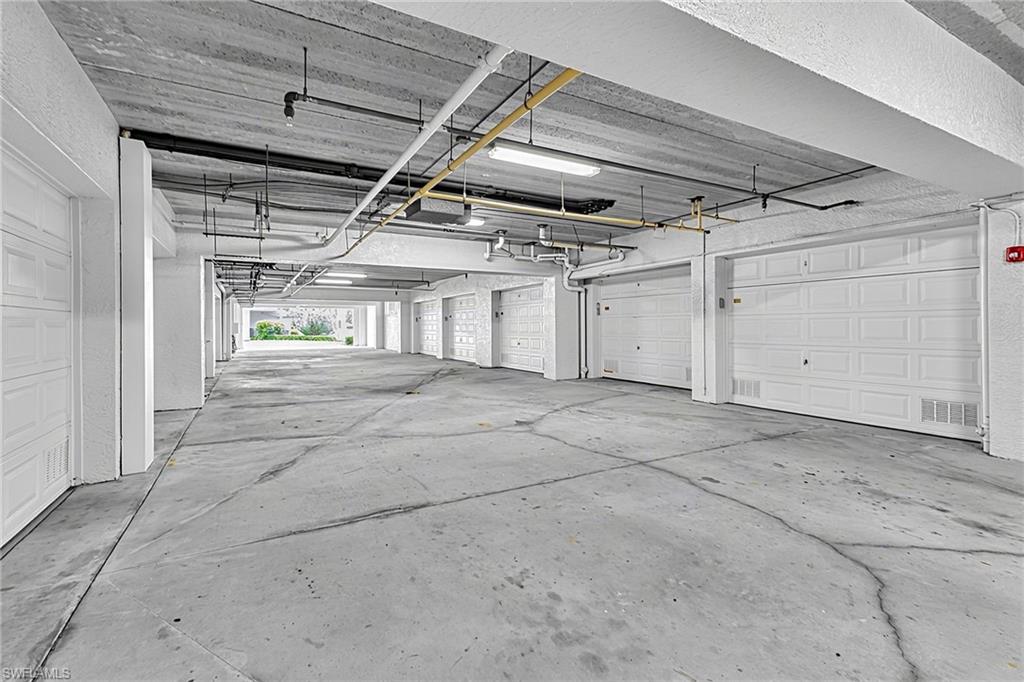 SUTTON WALK - Residential