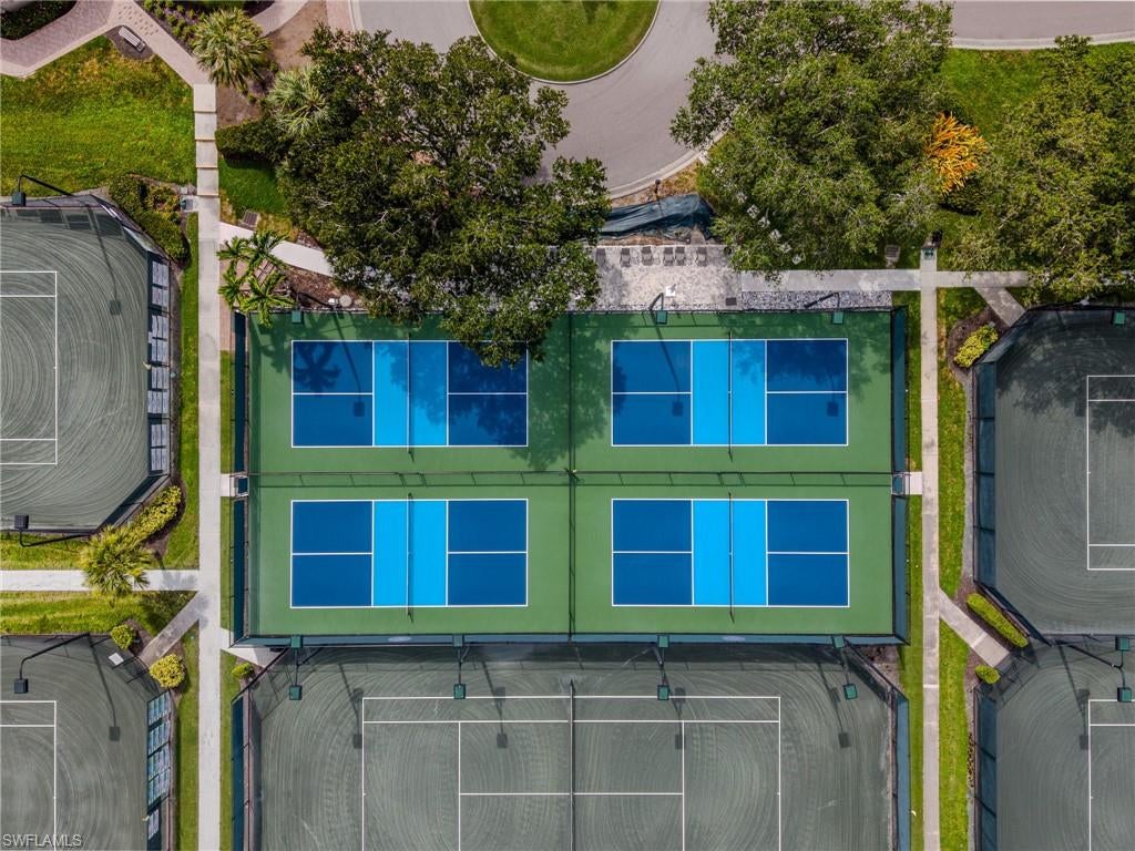 LONGSHORE LAKE - Residential