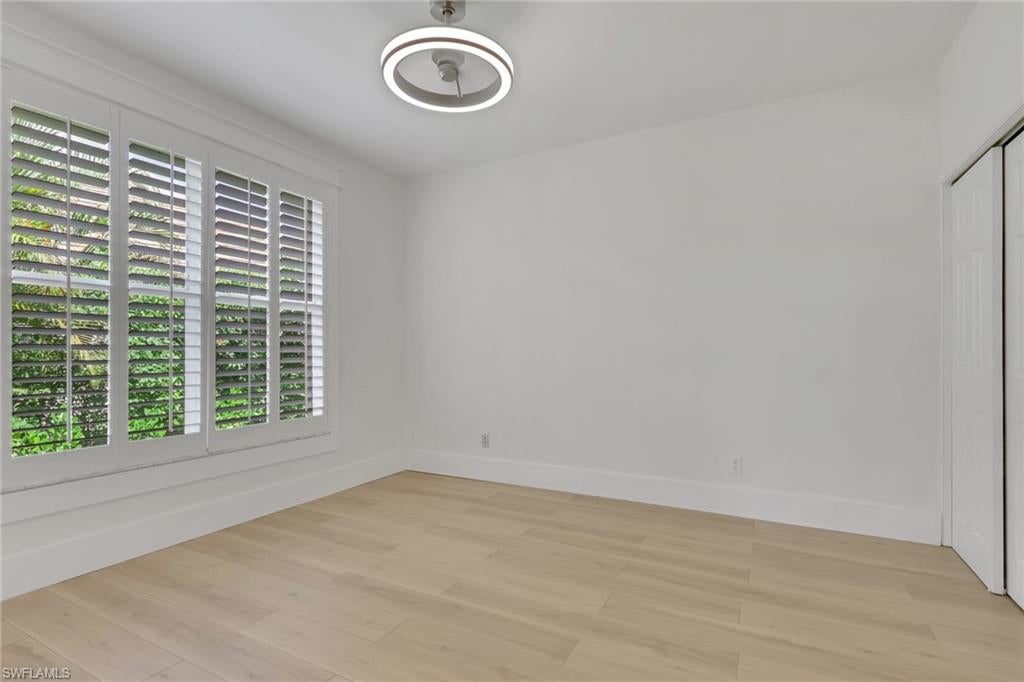 LONGSHORE LAKE - Residential