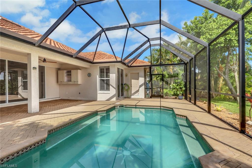 LONGSHORE LAKE - Residential