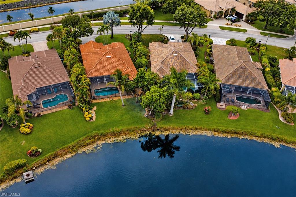 LONGSHORE LAKE - Residential