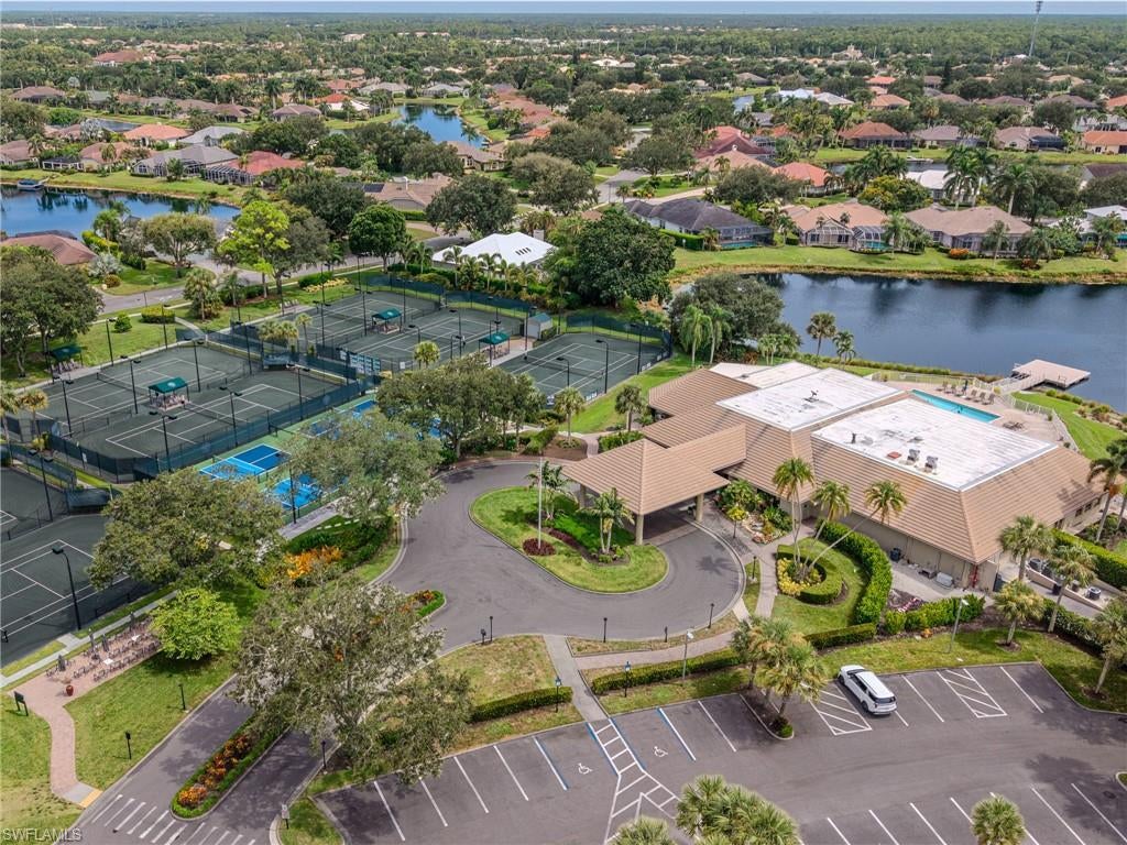 LONGSHORE LAKE - Residential