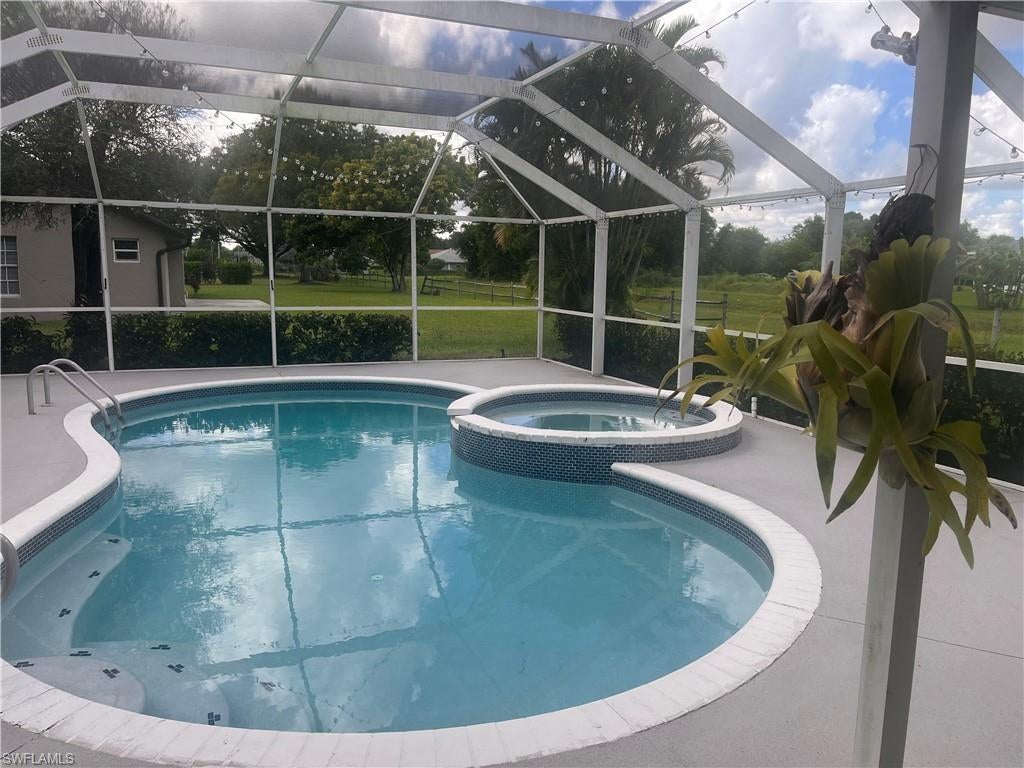 MEADOWS - Residential Lease