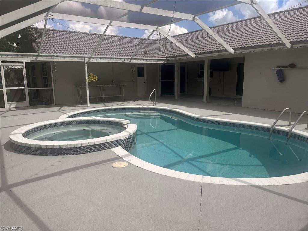 MEADOWS - Residential Lease