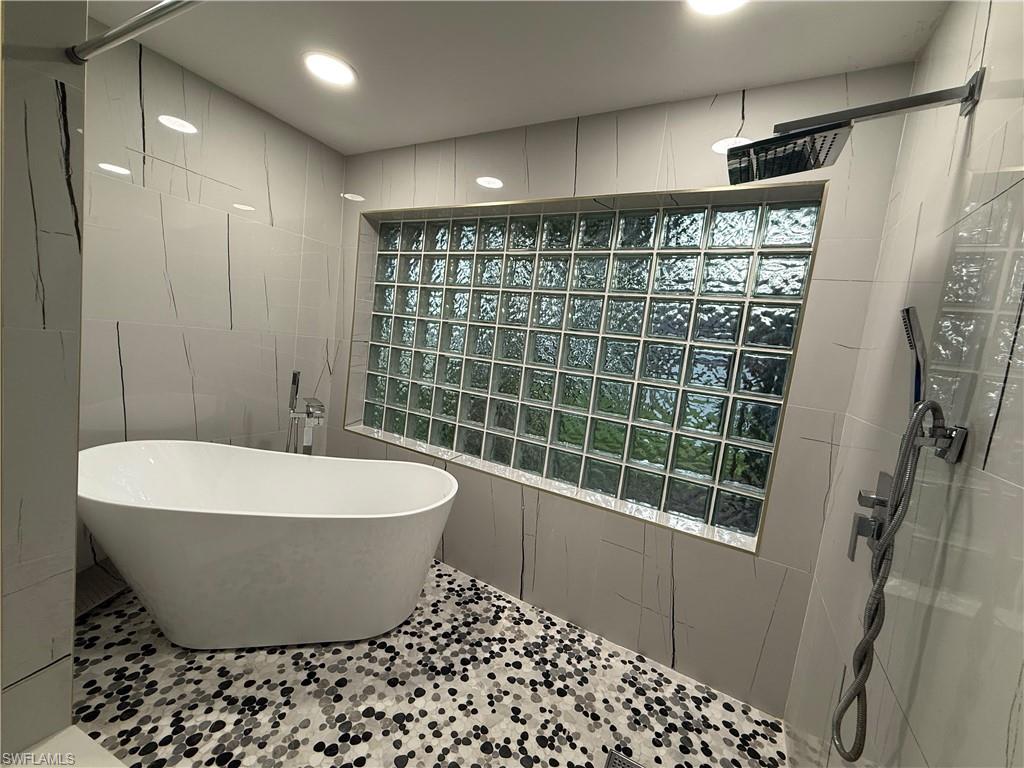 MEADOWS - Residential Lease