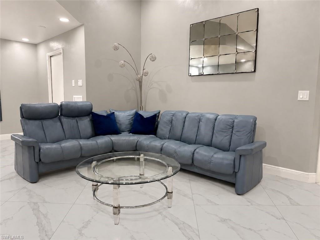 MEADOWS - Residential Lease