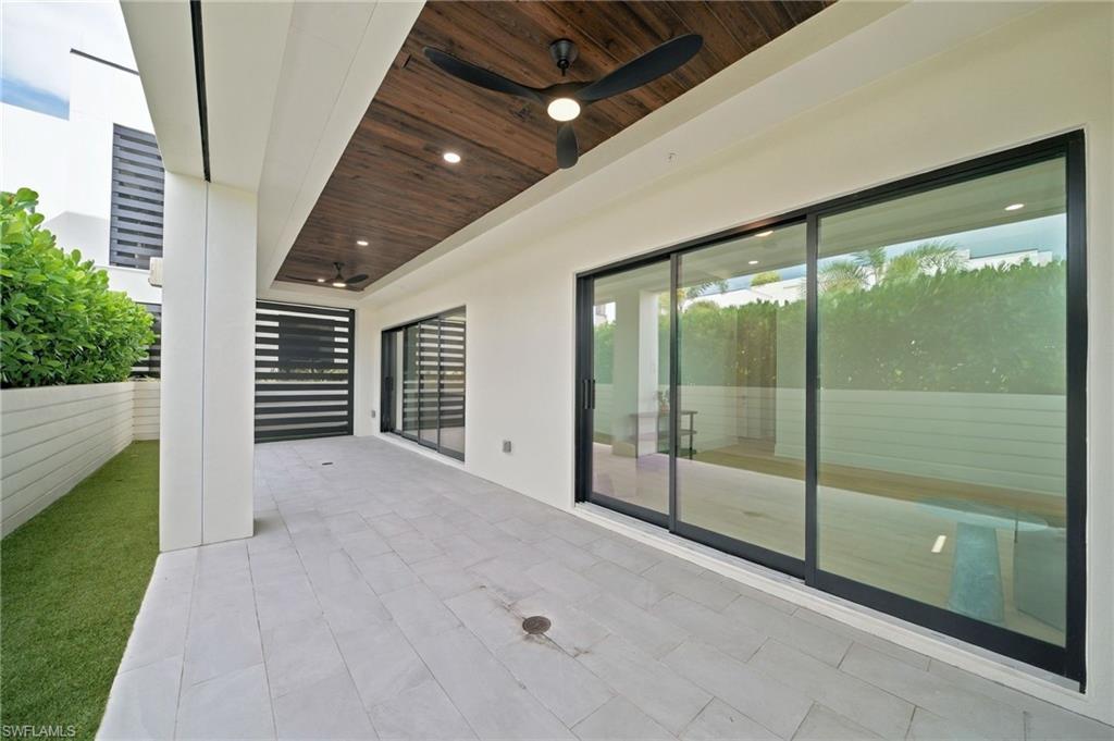 STELLA NAPLES - Residential