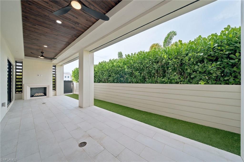 STELLA NAPLES - Residential