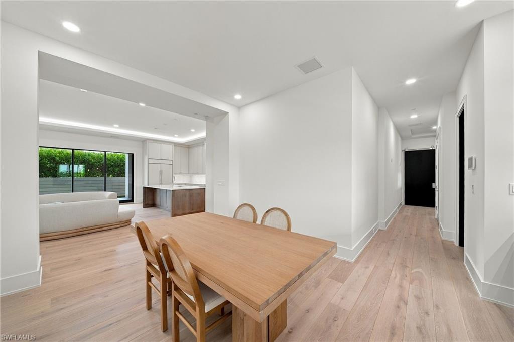 STELLA NAPLES - Residential