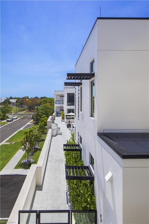 STELLA NAPLES - Residential