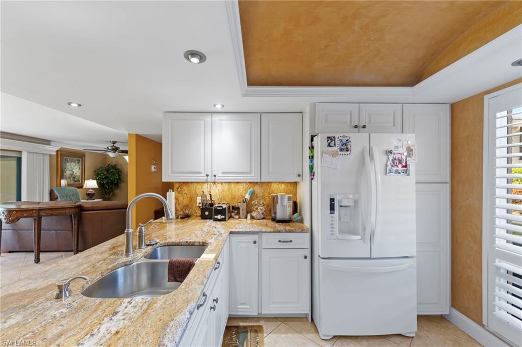 GLADES COUNTRY CLUB - Residential