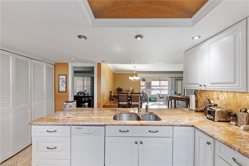 GLADES COUNTRY CLUB - Residential