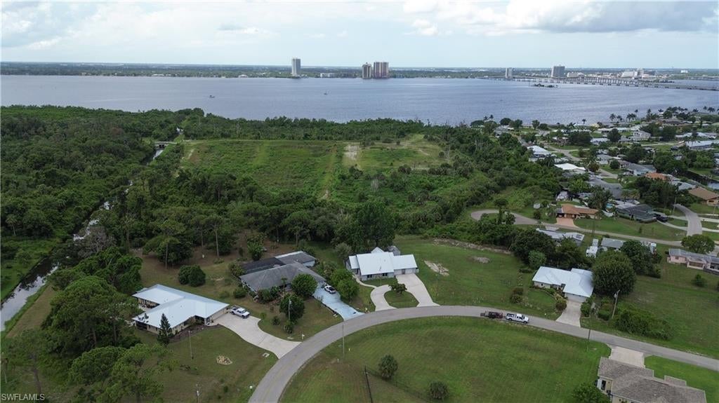 NORTH FORT MYERS - Residential