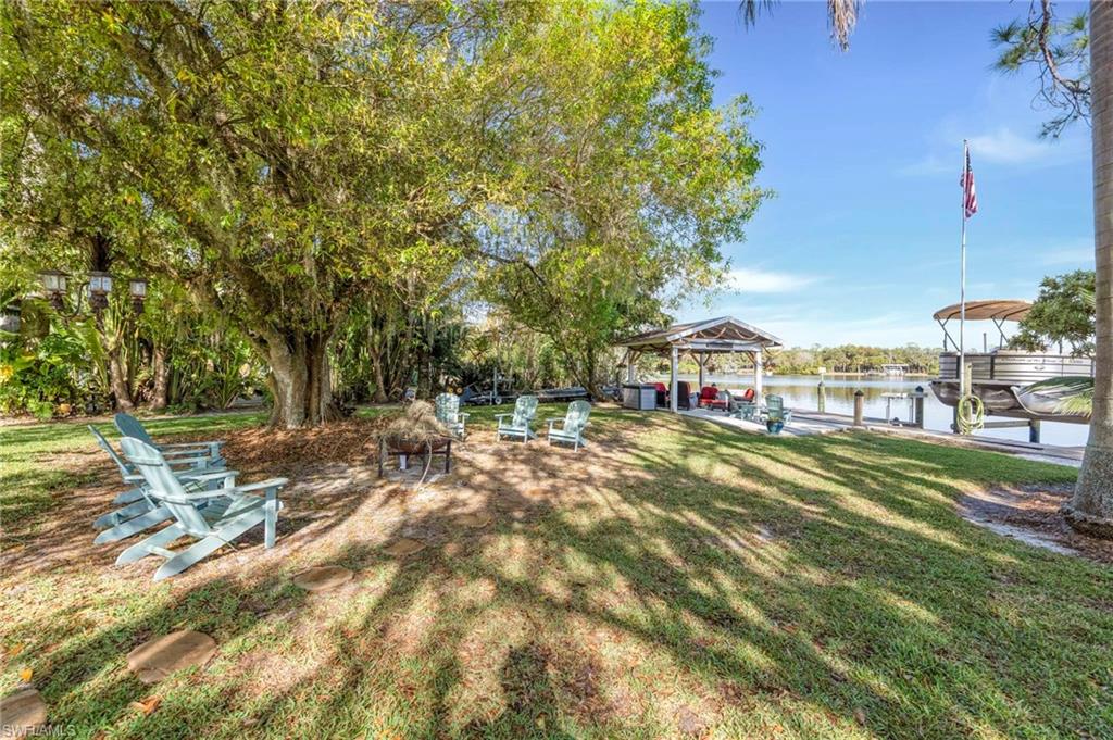 PARADISE SHORES - Residential