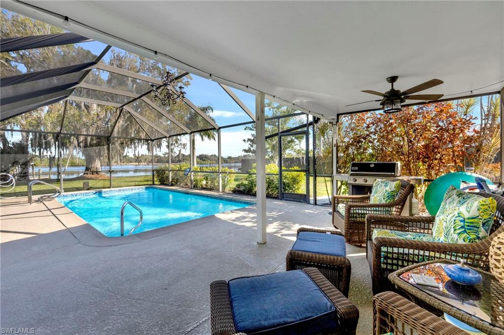 PARADISE SHORES - Residential