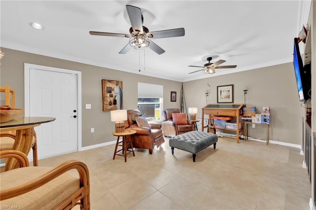 PARADISE SHORES - Residential