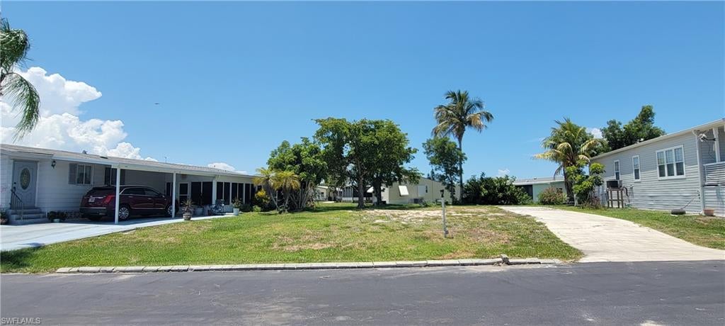 SPRING CREEK VILLAGE - Land