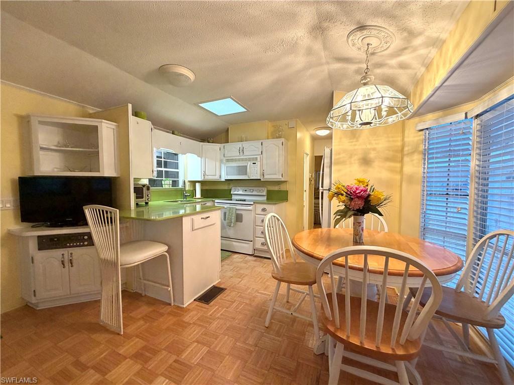 RIVERWOODS PLANTATION - Residential