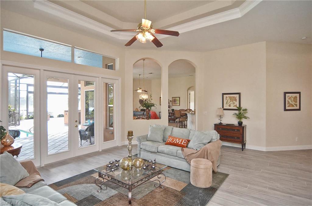 BELLE LAGO - Residential