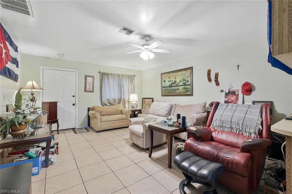SAN CARLOS PARK - Residential Income