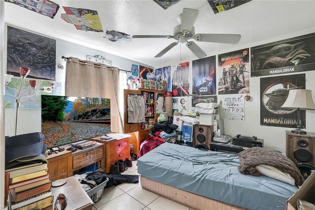 SAN CARLOS PARK - Residential Income