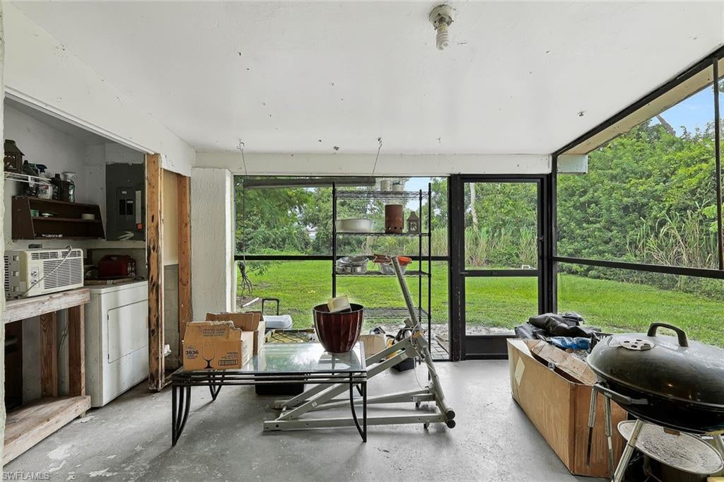 SAN CARLOS PARK - Residential Income