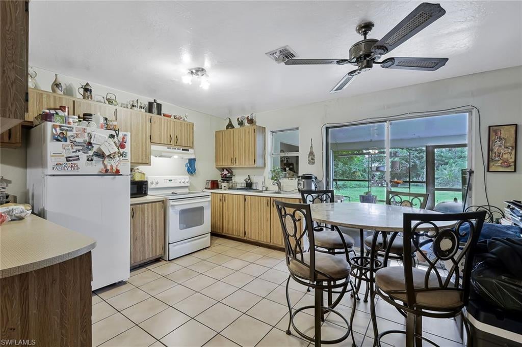 SAN CARLOS PARK - Residential Income