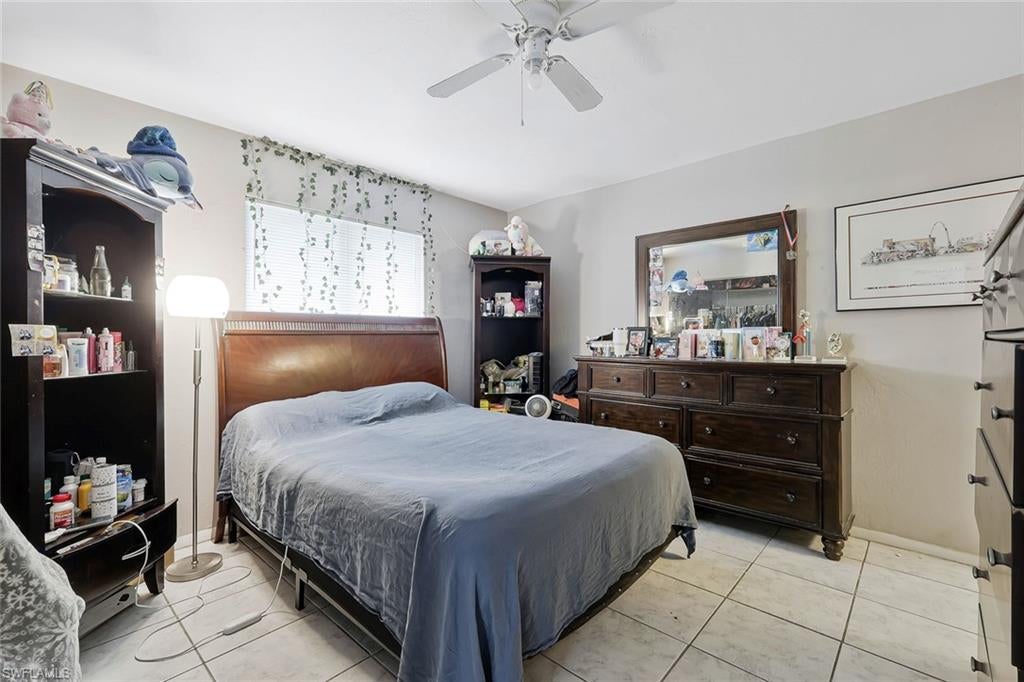 SAN CARLOS PARK - Residential Income