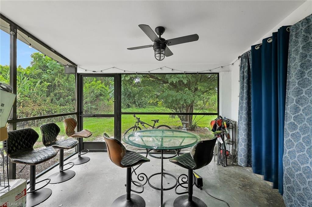 SAN CARLOS PARK - Residential Income