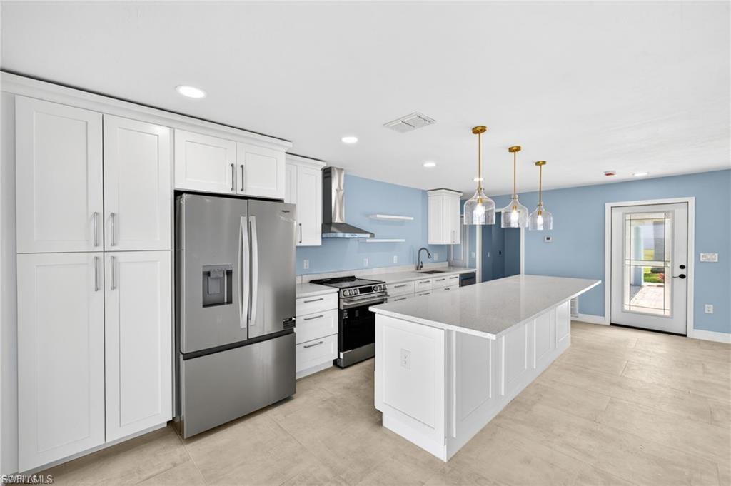 FAIRVIEW ISLES - Residential