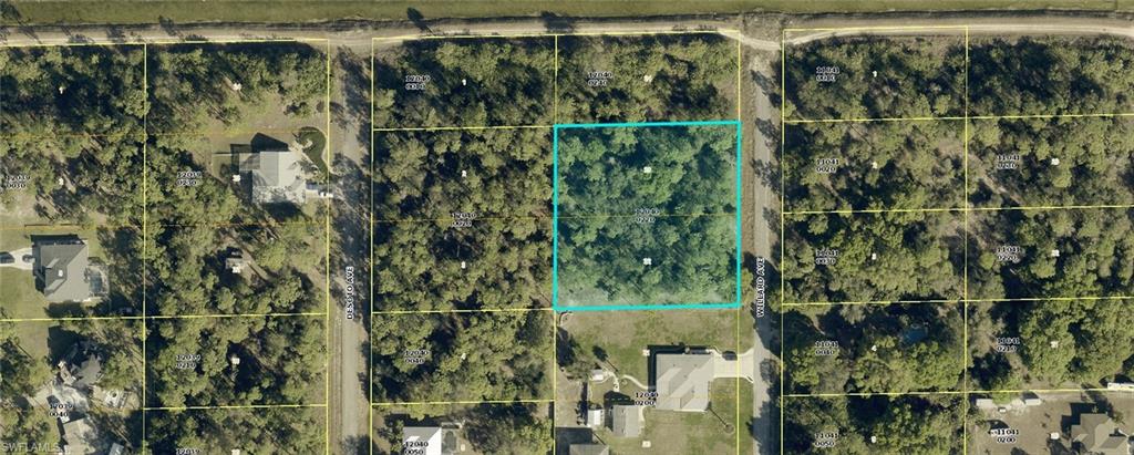 LEHIGH ACRES - Land