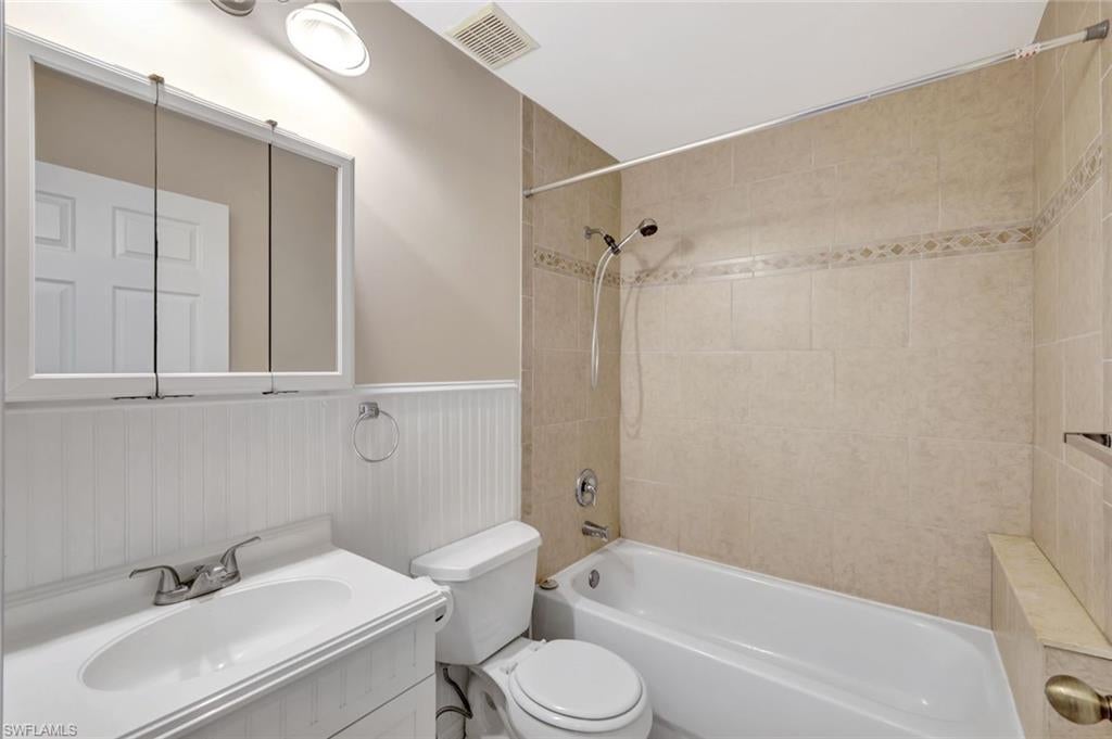 SAN CARLOS PARK - Residential Lease