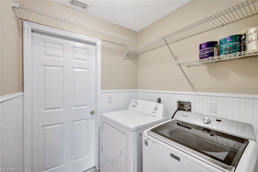 SAN CARLOS PARK - Residential Lease