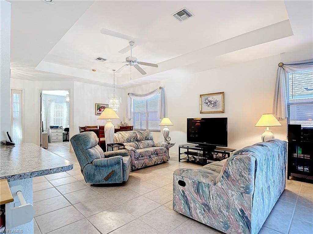 LAKE PEMBROKE - Residential