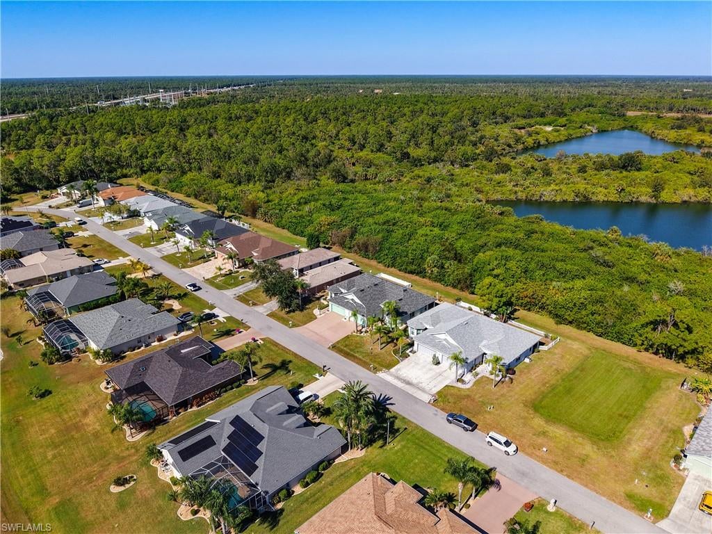 LAKE PEMBROKE - Residential