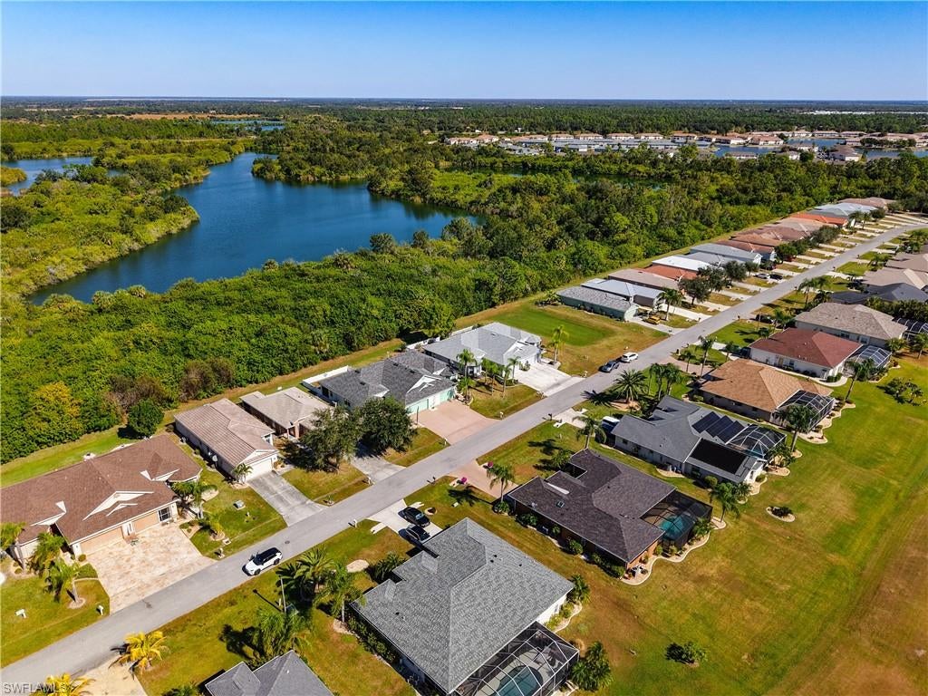 LAKE PEMBROKE - Residential